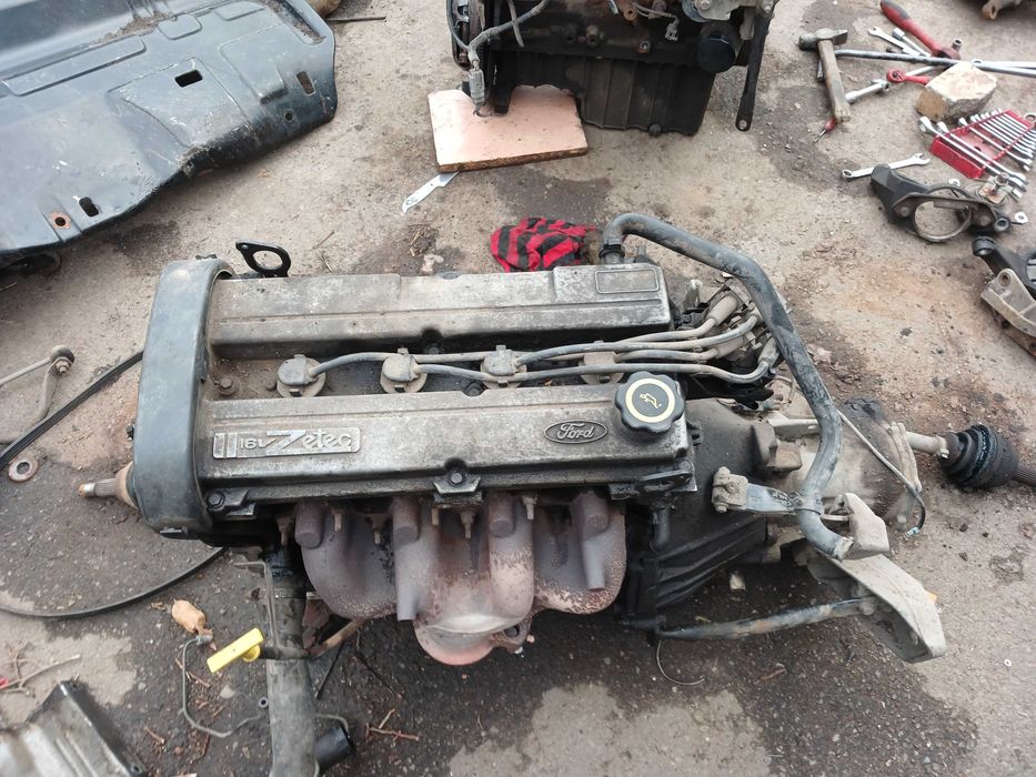 Двигун Форд Ескорт 1.6, 16v, zetec, по запчастинах