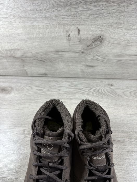 Adidas утеплені кросівки 45 розмір