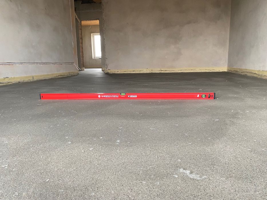 Стяжка підлоги, напівсуха стяжка