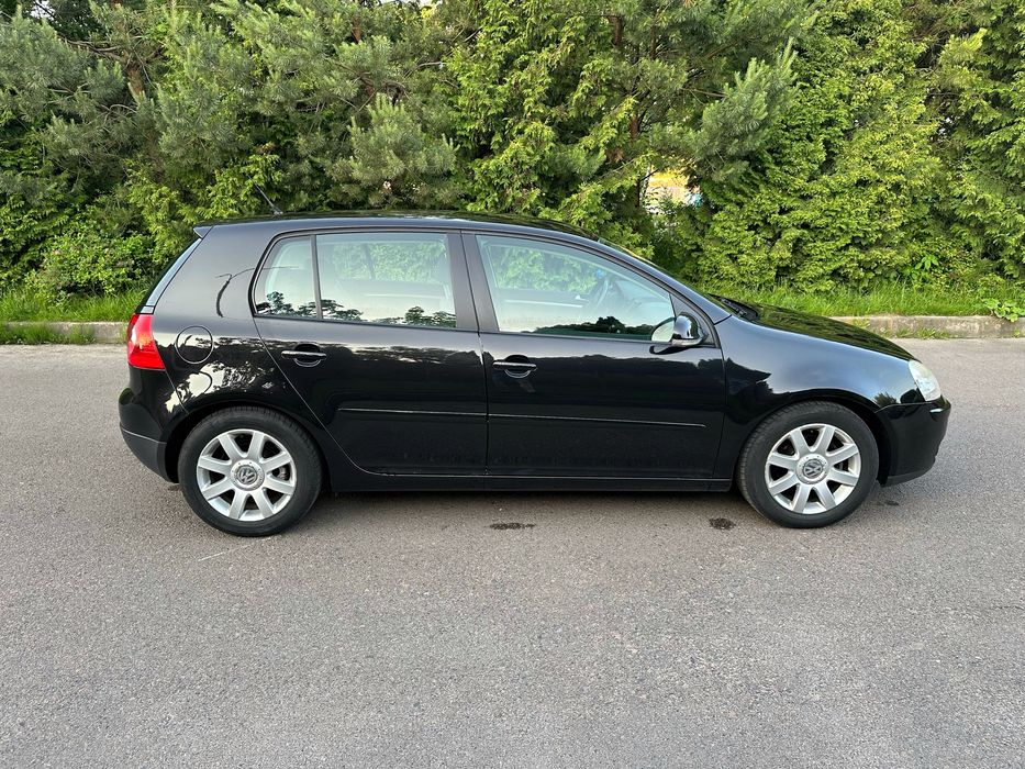 Volkswagen Golf 5 V 1.4MPI