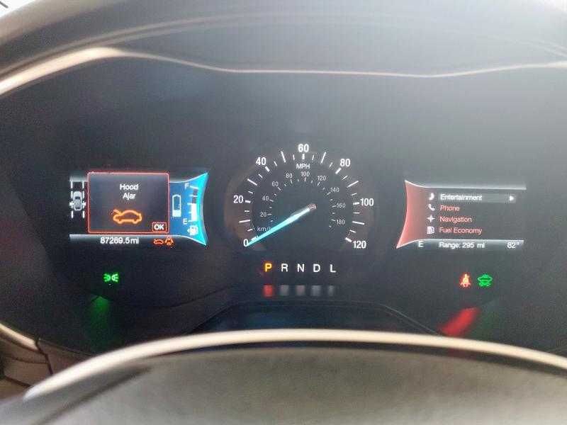 Ford Fusion Titanium 2019 /