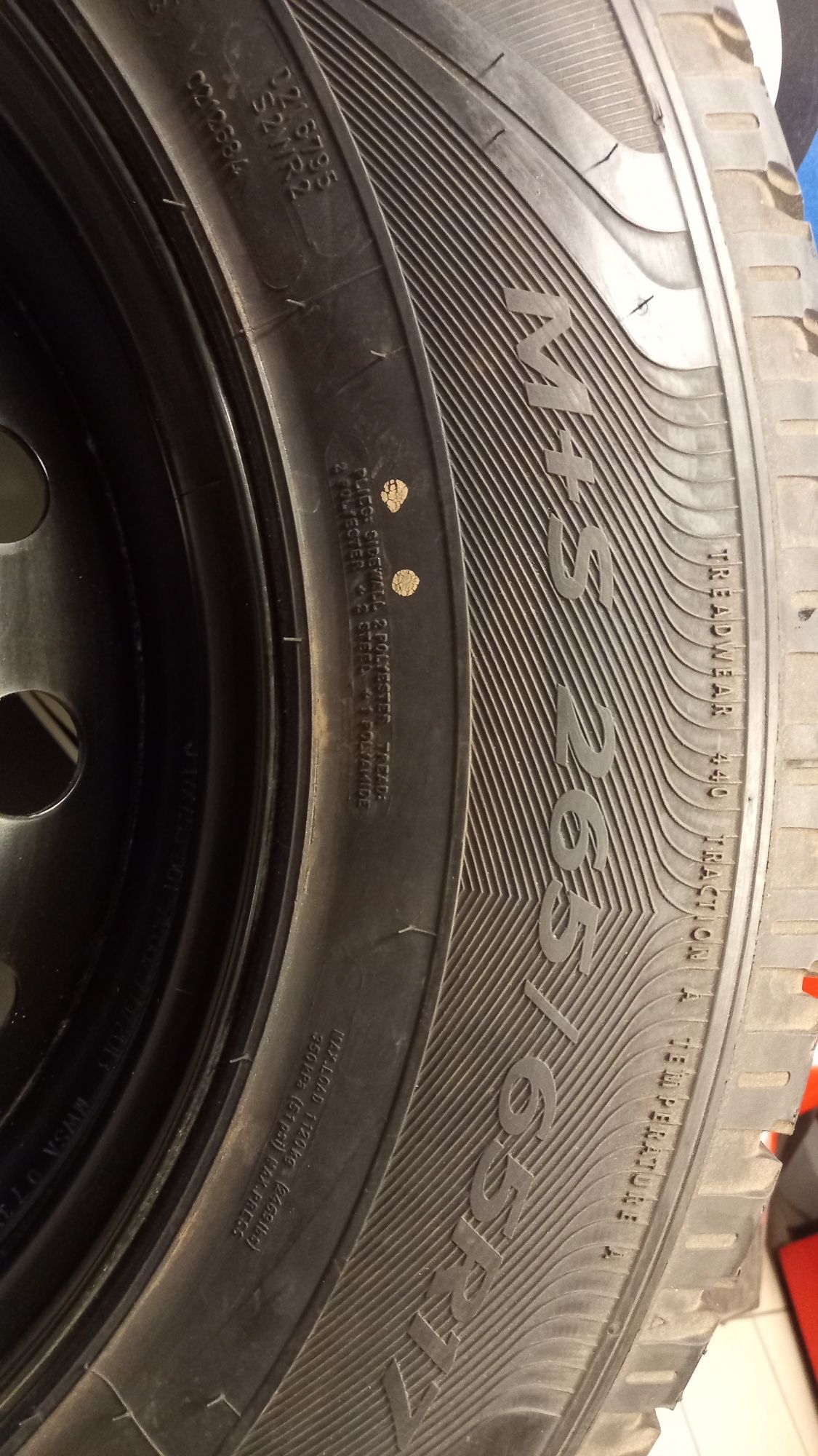 Opony 265/65R17 4 sztuki Goodyear Wrangler