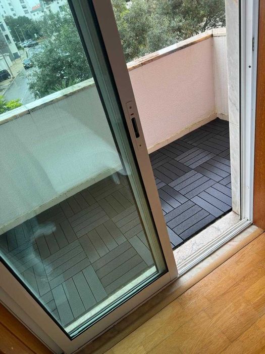 Quarto num apartamento  Cascais