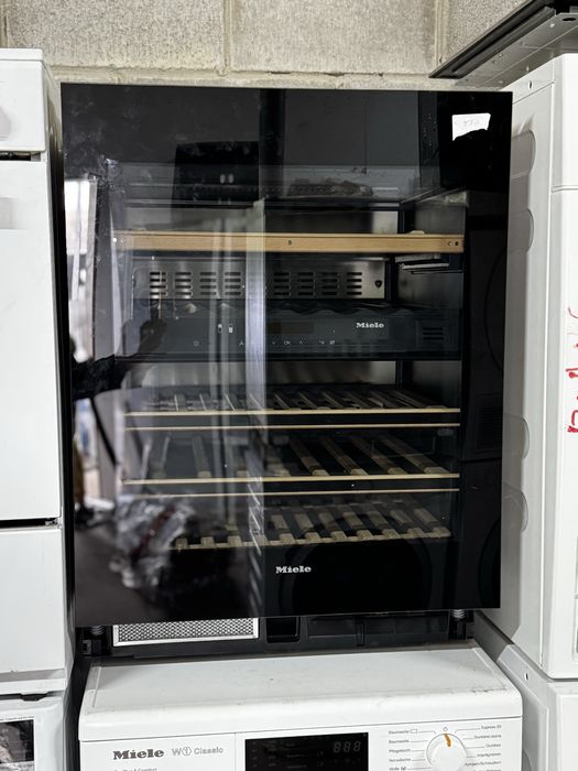 Продам винну шафу Miele KWT 6322 UG шкаф для охлаждение напитков