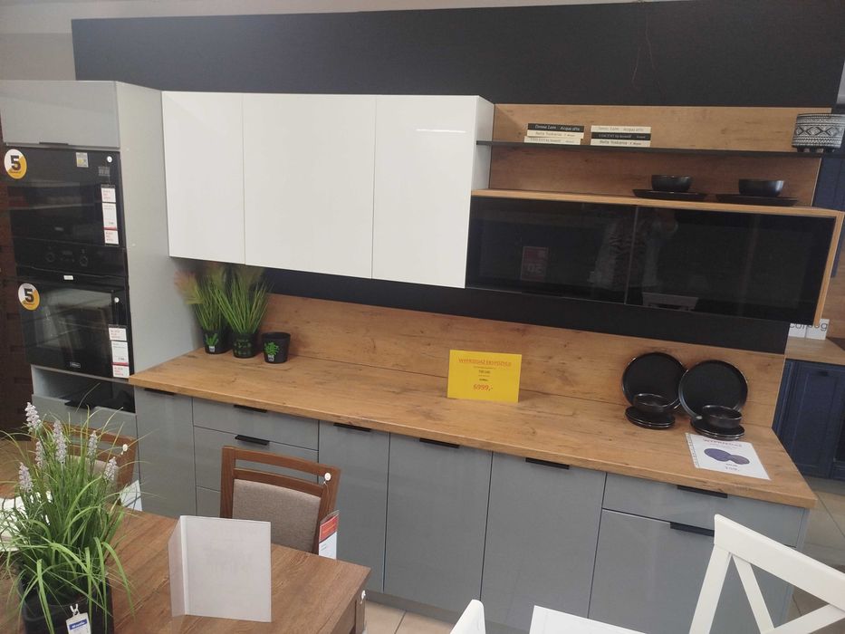 Wyprzedaż Ekspozycji Black Red White - zestaw kuchenny Top Line