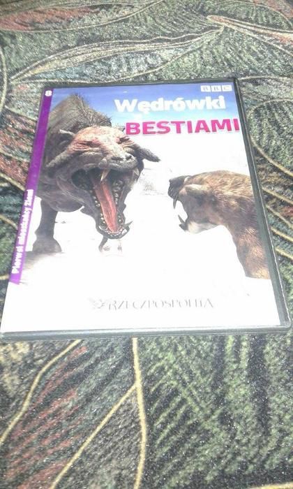 Dinozaury - Wędrówki z bestiami DVD - cykl "Pierwsi mieszkańcy ziemi"