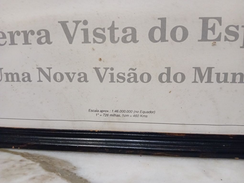 Quadro A Terra Vista do Espaço