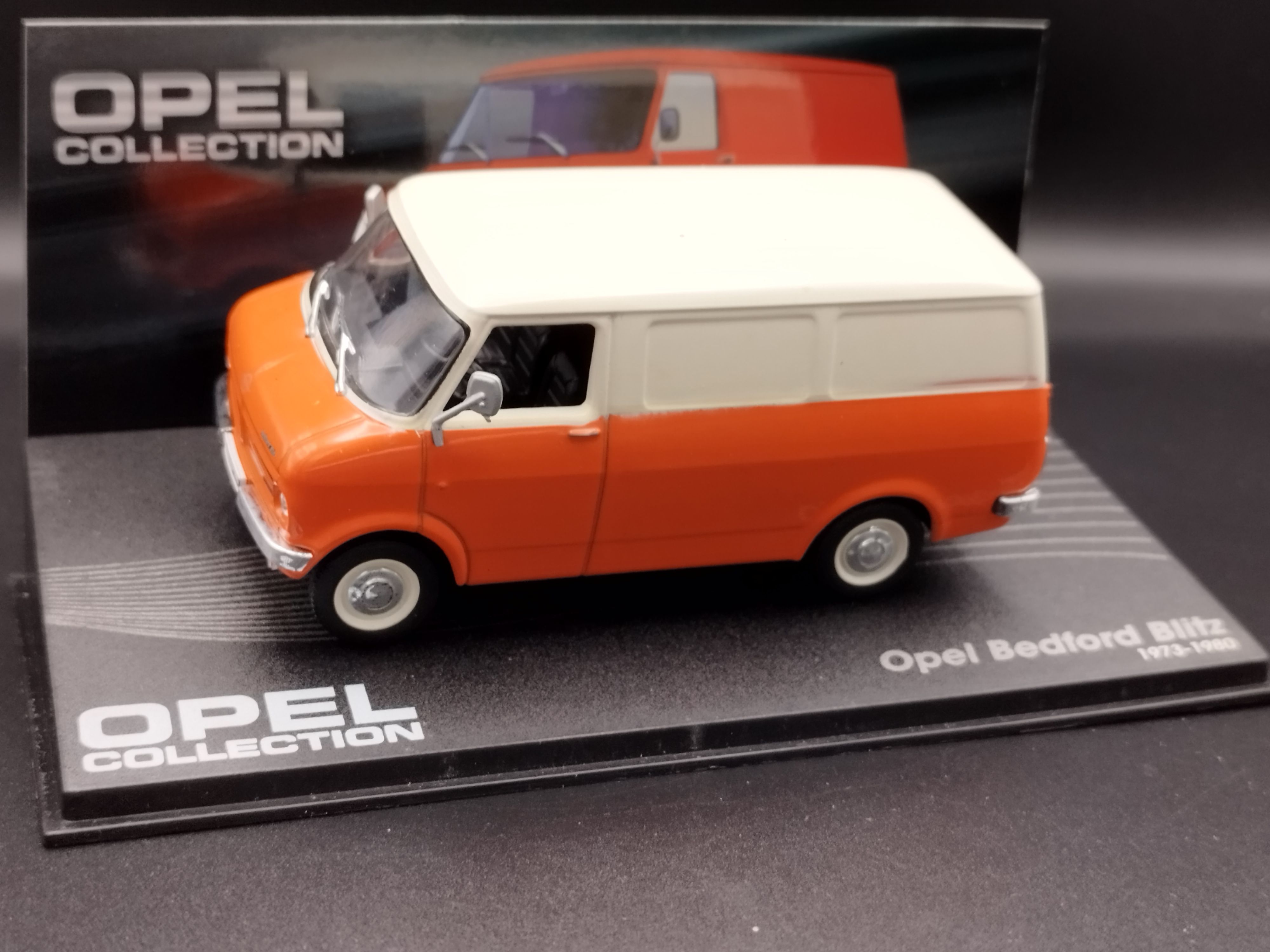 1:43 Opel Collection Opel  BEDFORD Blitz model używany