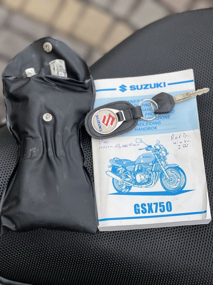 Suzuki GSX750 Inazuma без пробігу по Україні (4250$)