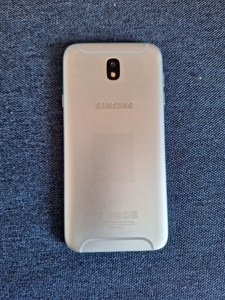 Смартфон Samsung Galaxy J7 16Gb Blue