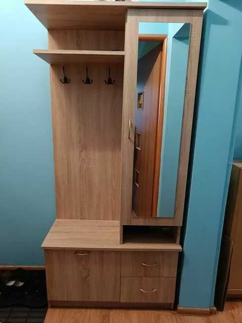 Garderoba do przedpokoju na kurtki