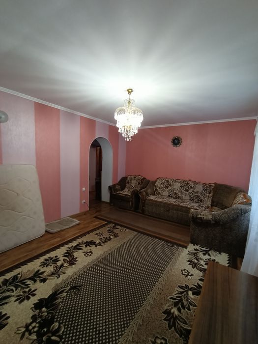 Продам будинок не великий, гараж,  готовий для проживання.