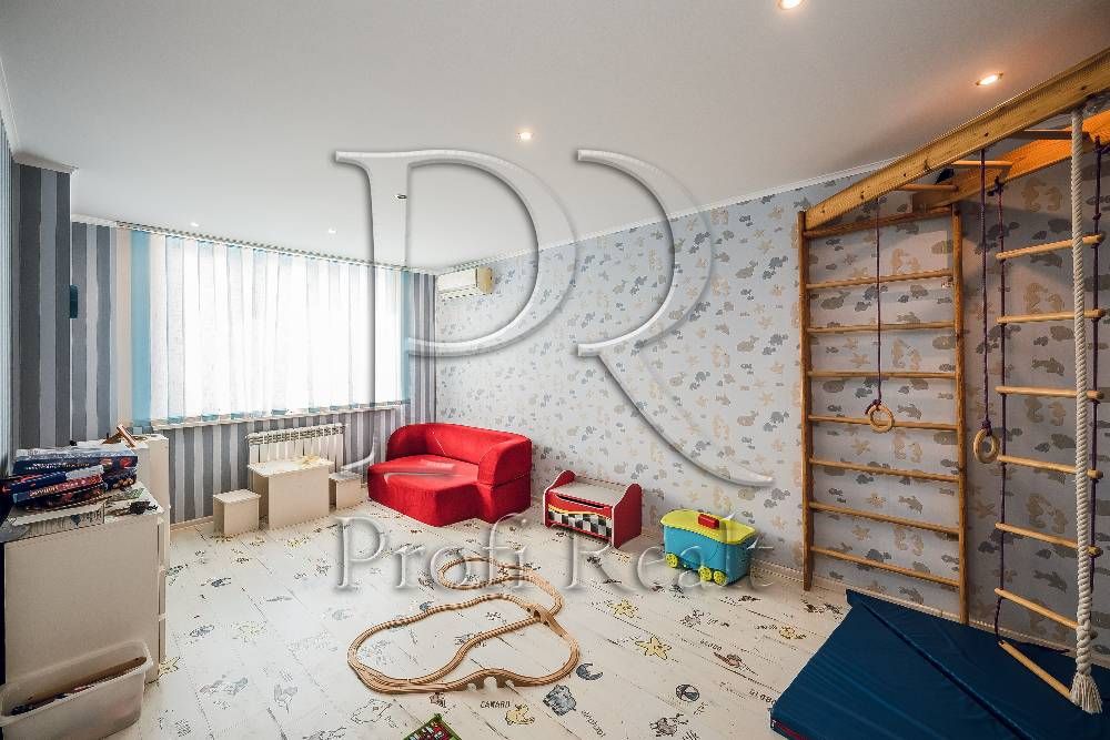 Продаж 6 кімн. дворівневої квартири вул. Анни Ахматової 30/ Позняки