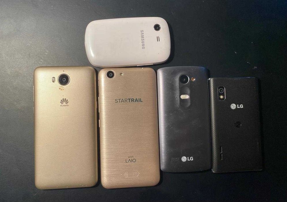 5 Telemóveis em bom estado