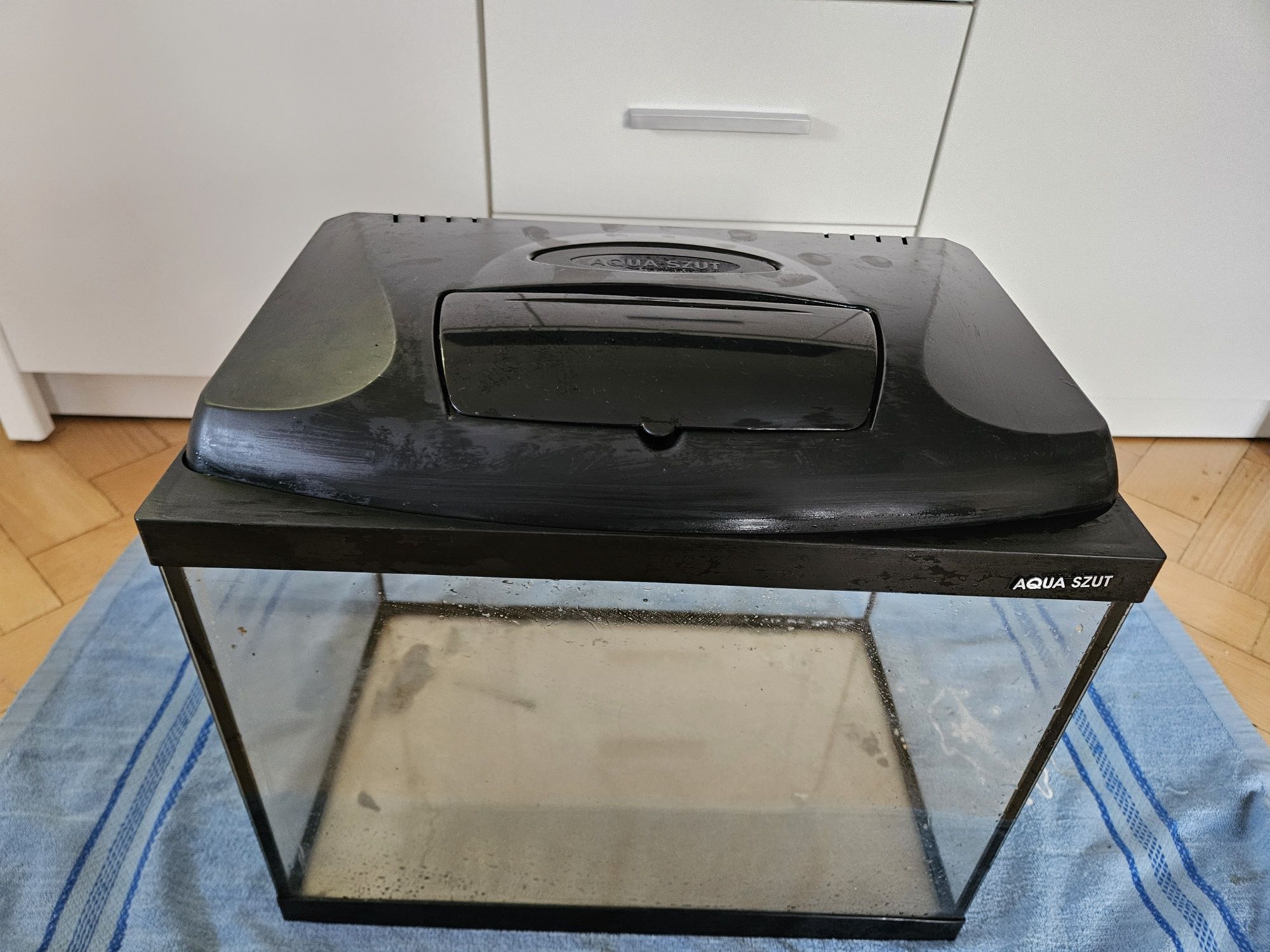 Akwarium 30l Aqua szut.