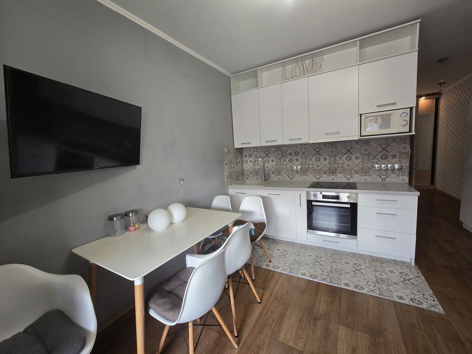 Продаж 2-кімнатної квартири в ЖК Чайка, вул. Лобановського 18