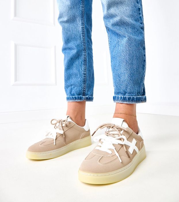 Brązowe sneakersy na platformie z białą wstawką Eriksen