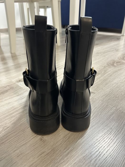 Чоботи Zara в ідеальному стані