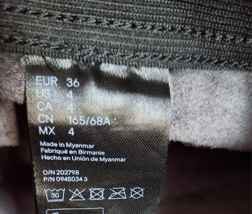 H&M czarne skórzane spodnie 36