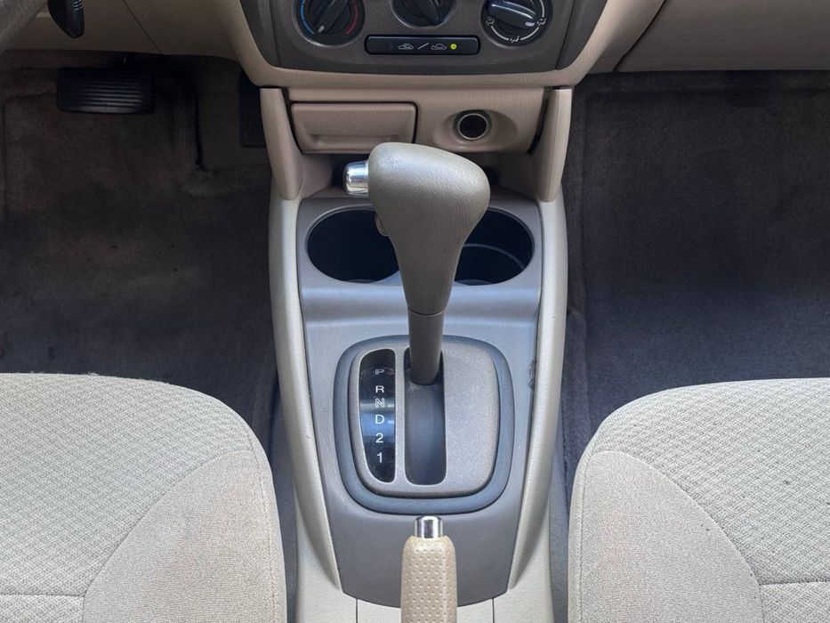 Mazda 323 (Protege) 2003