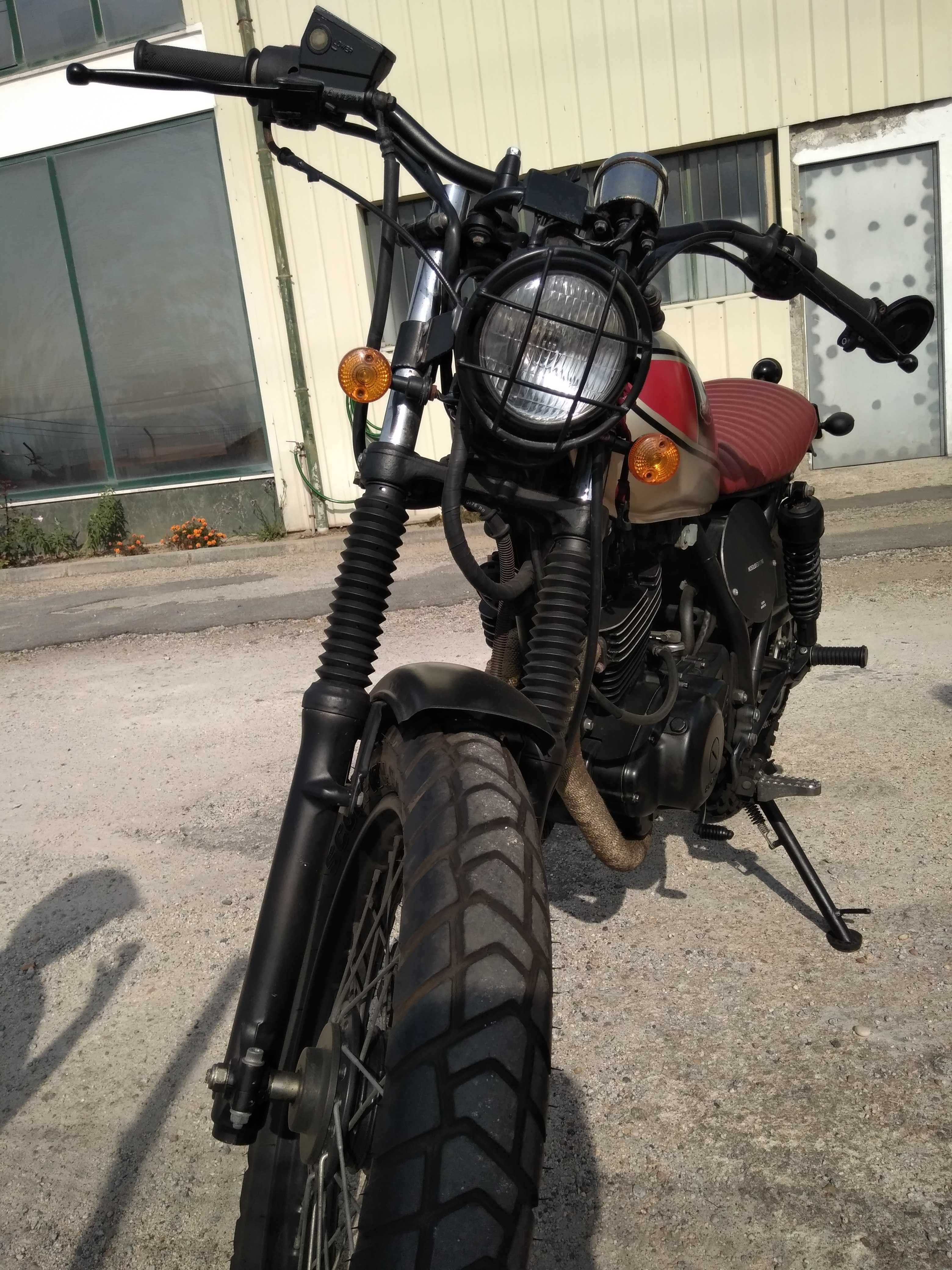 Suzuki GN 250cc Café Racer