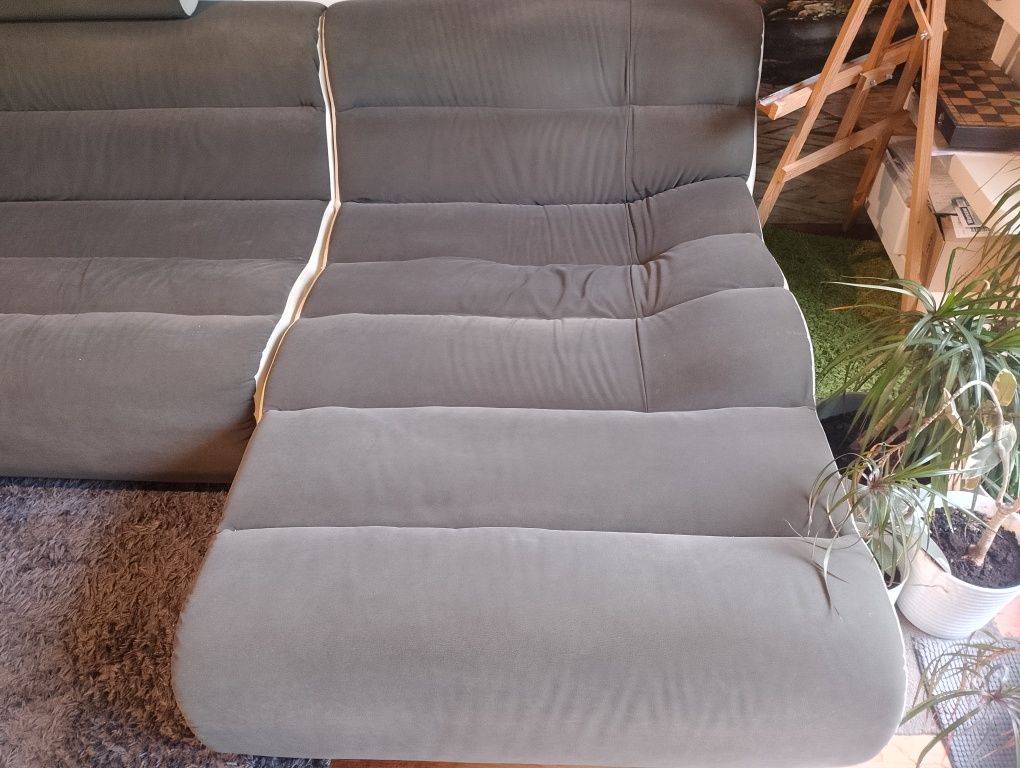 Duża 2 częściowa sofa narożnik