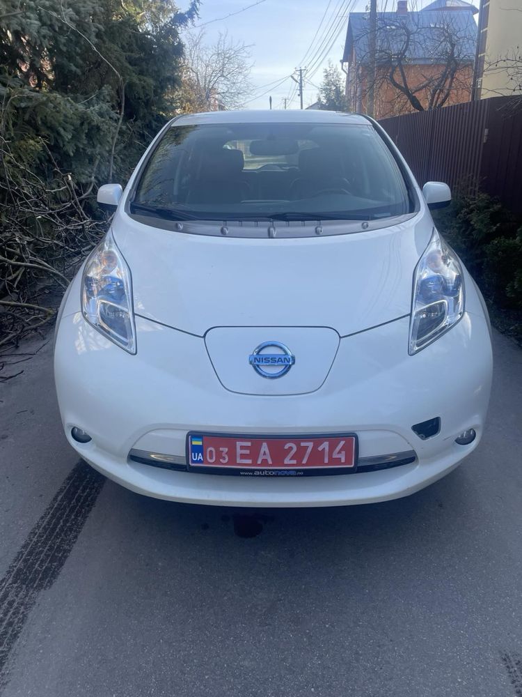 Продам Nissan Leaf 24 кВт