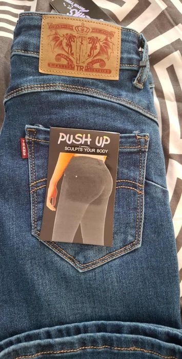 Spodnie dzwony ala levis