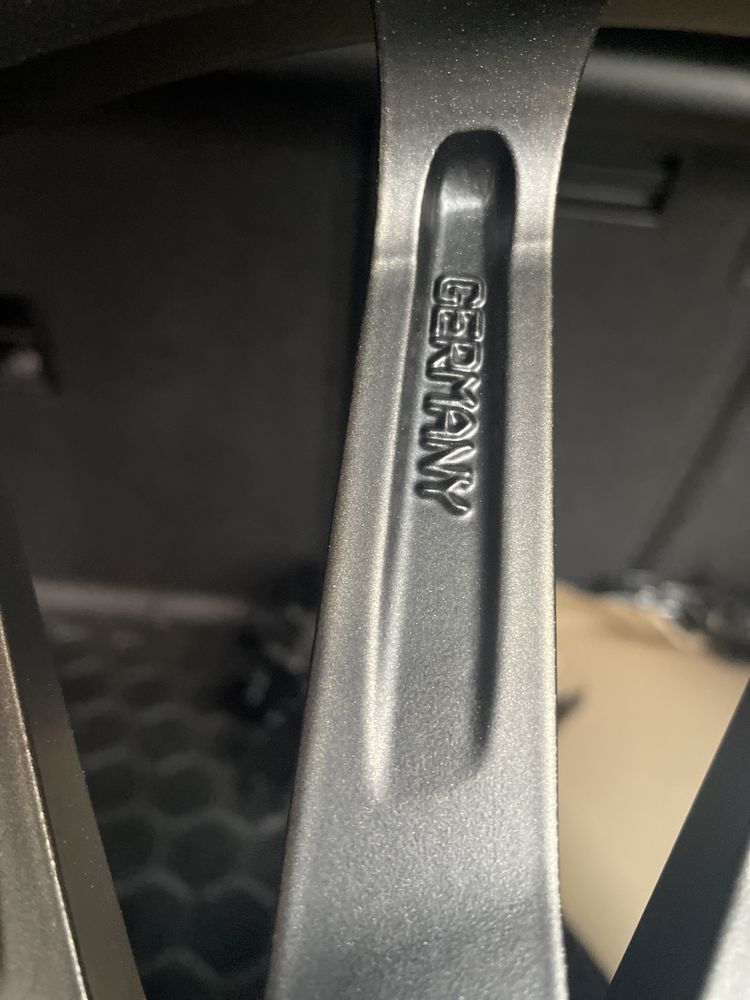 Диски R18 5/112 Keskin Original