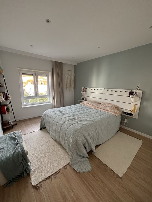 Arrenda-se T1+1 mobilado e equipado