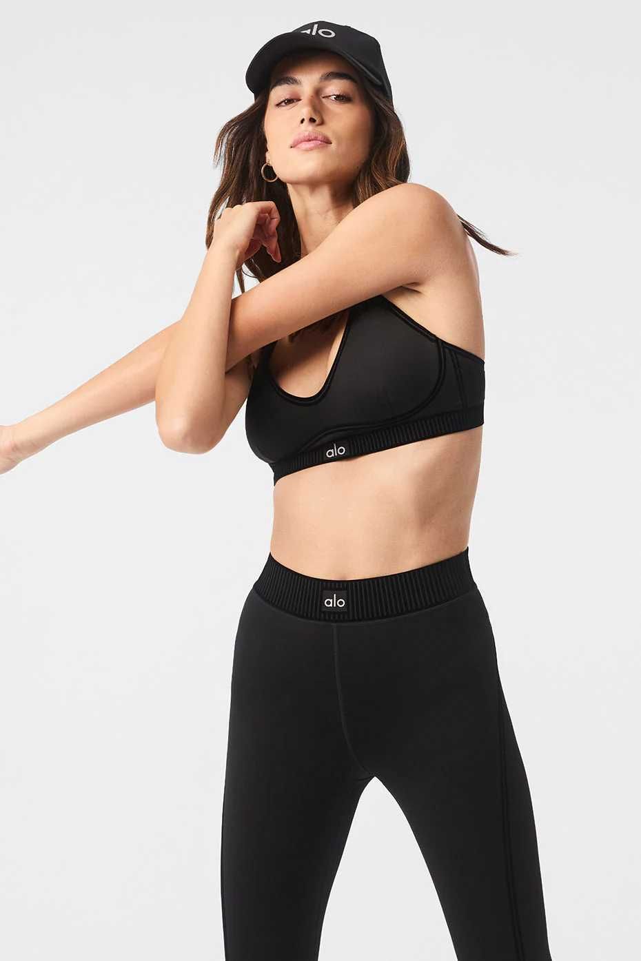 Топ Alo Yoga Airlift Line Up Bra Black