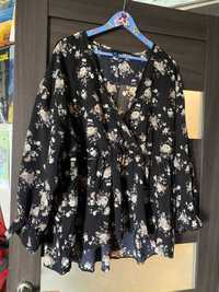 Блуза черная с цветами большого размера SHEIN