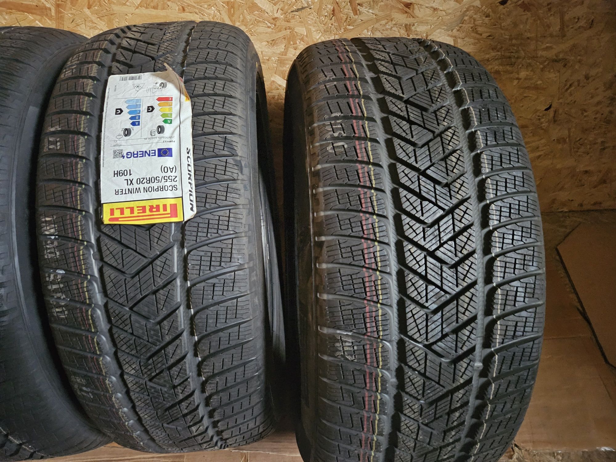 Opony zimowe 255/50/20 pirelli scorpion winter AO audi q7 q8