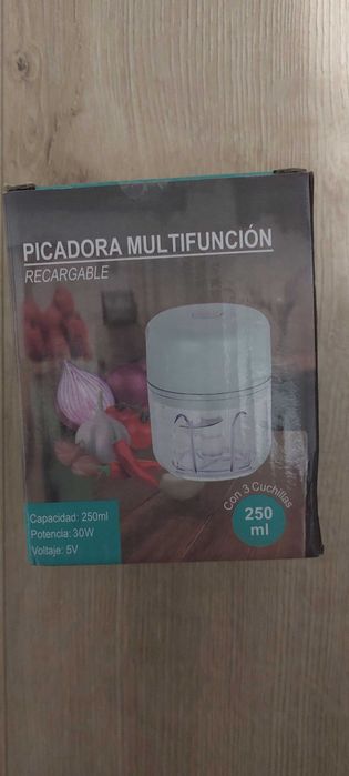 Міні блендер подрібнювач