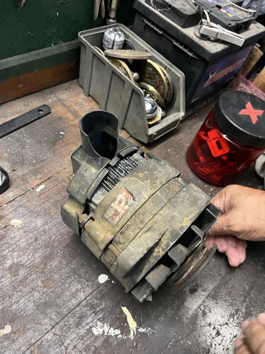 Alternador Jipe- UMM