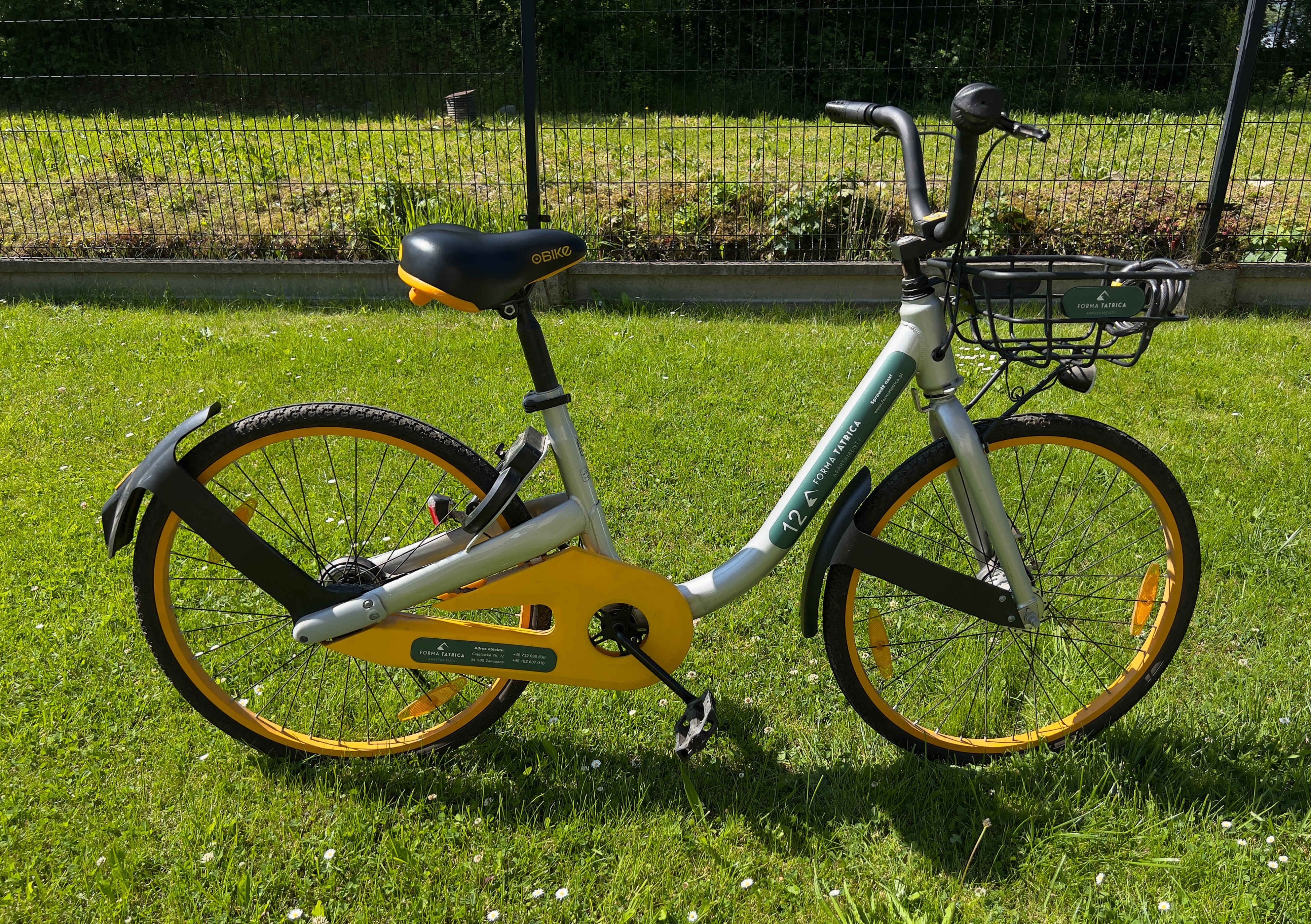 Rower miejski OBike26 – 26", z koszykiem, NIEPRZEBIJALNE OPONY