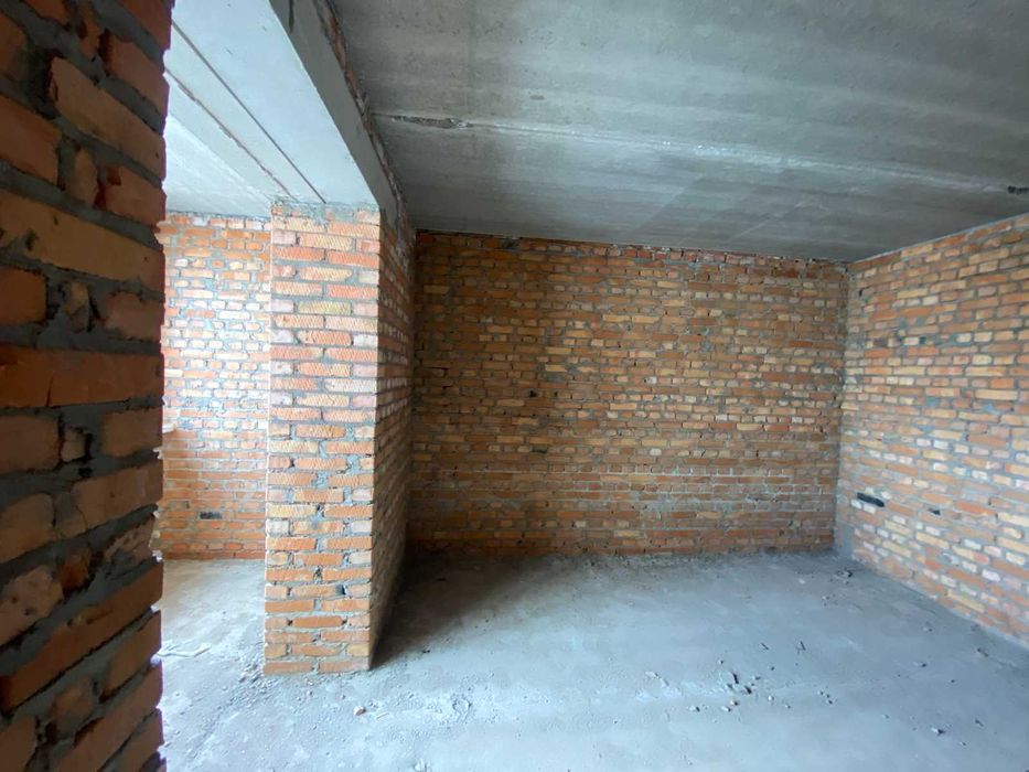 Продаж 2к квартири Південно-Захід SL