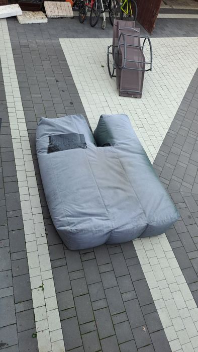 Materac wypełniony granulatem styropianowym