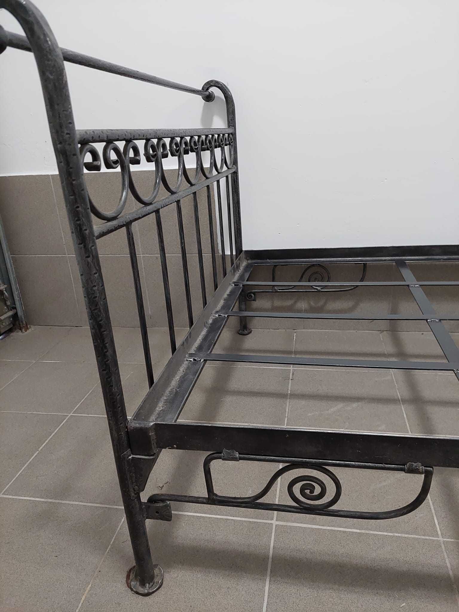 Łóżko metalowe 200x100 kute ręcznie