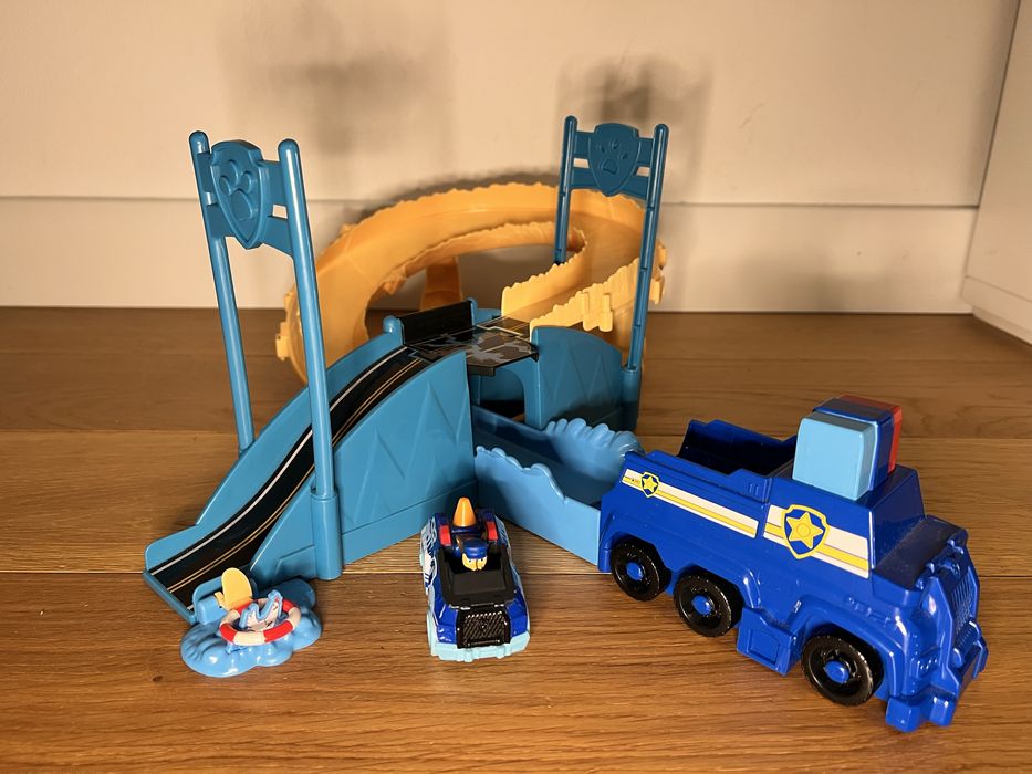 Psi patrol: Zestaw ratunkowy Chase'a z serii True Metal.