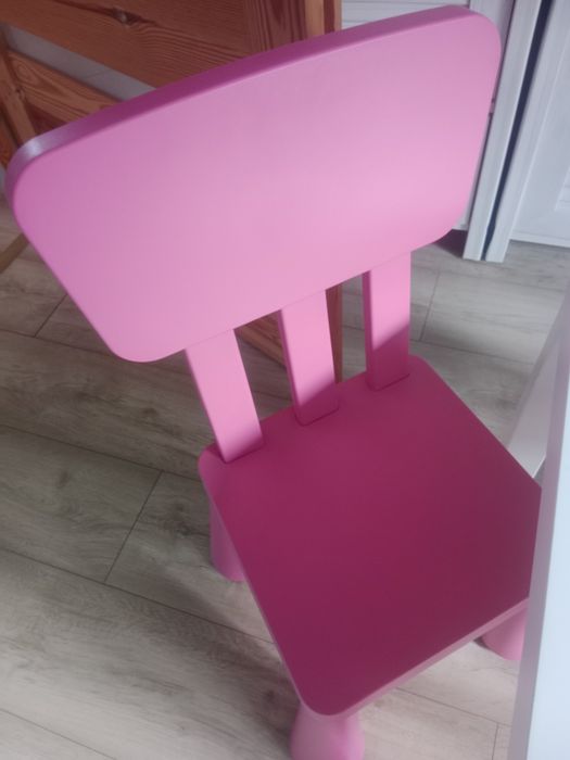 Stolik z krzesełkami IKEA