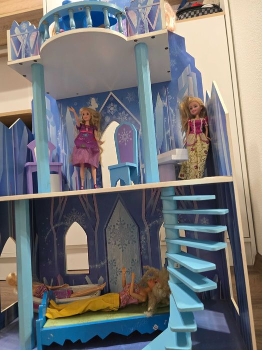 Olbrzymi domek Elza domek dla Barbi mikolajki gwiazdka