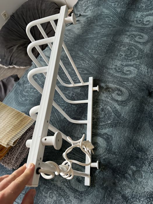 Електричний полотенцо сушитель