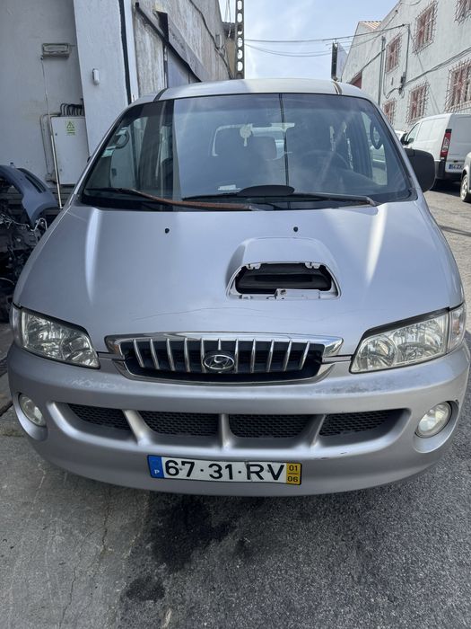 Hyundai H1 9 lugares
