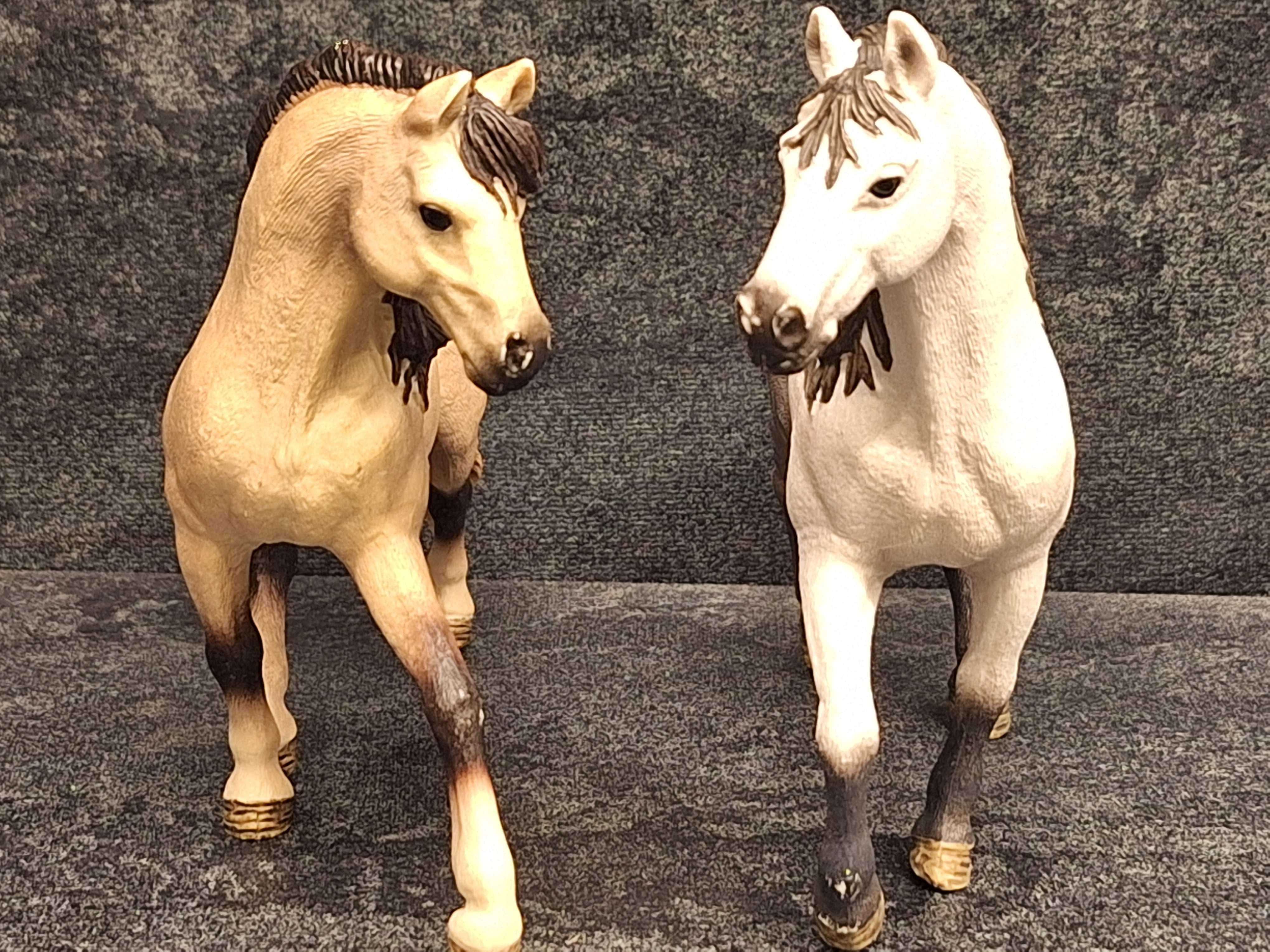 Schleich 24 i 16 am limes 69 dwa konie