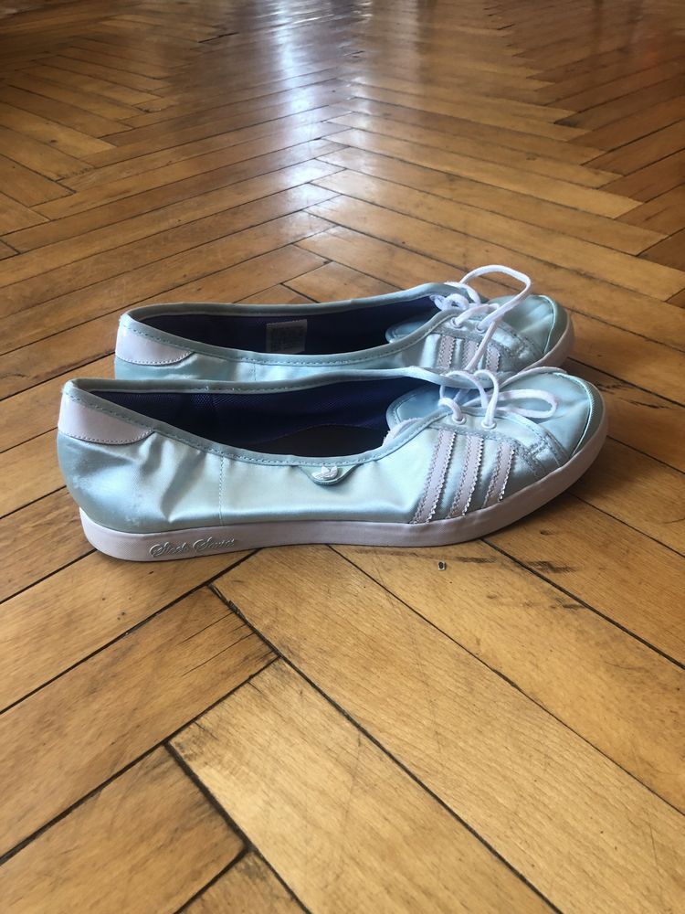 Кеди adidas.Adidas