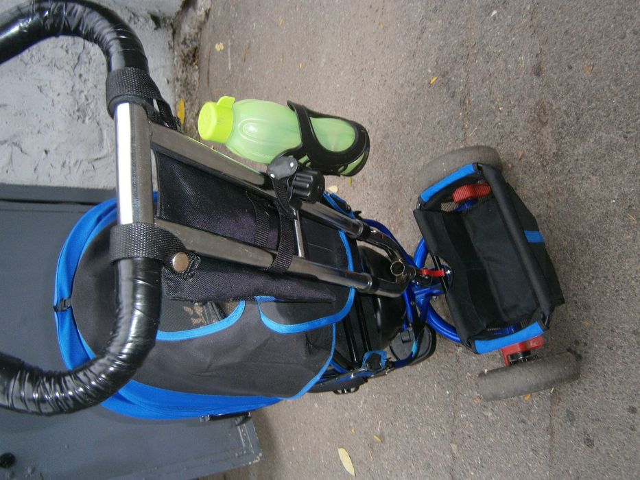 Велосипед-коляска трехколесный с родительской ручкой управления