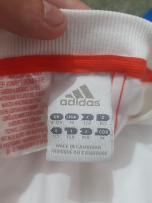 Футболка спортивна