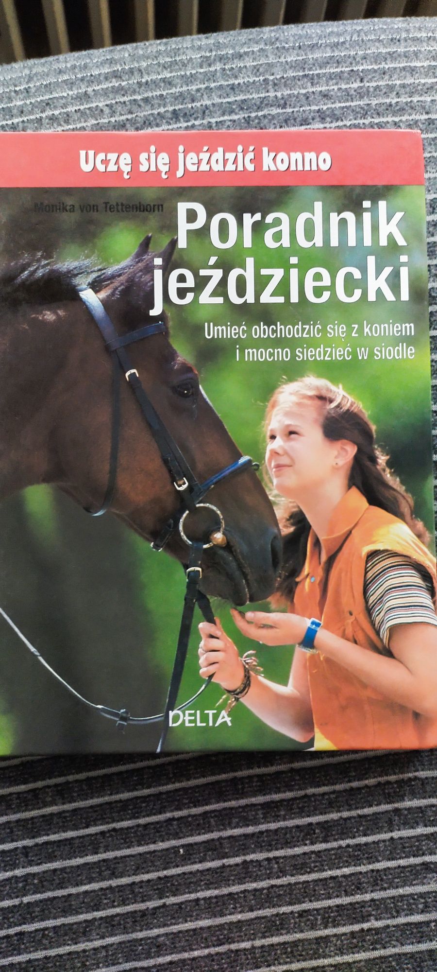 Poradnik jeździecki. (Uczę się jeździć konno.)