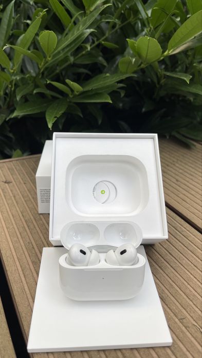 Apple Airpods Pro 2-generacji Ligthning White